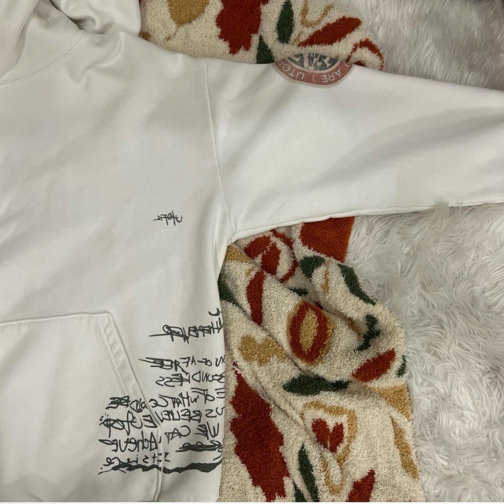 Travis Scott White Graphic Hoodie
Worn once. - Picture 3 of 7
